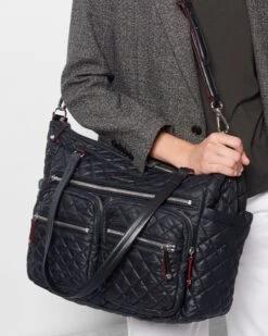 Black Crosby Traveler -Fashion Trend Bag Store 1406C1590 A11